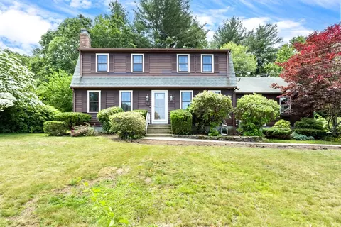 50 Shady Ln, Franklin, MA 02038