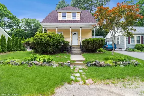 32 Oneida Ave, Brockton, MA 02301