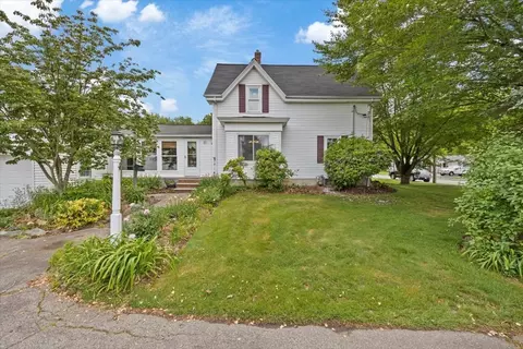 34 Williams St, Taunton, MA 02780