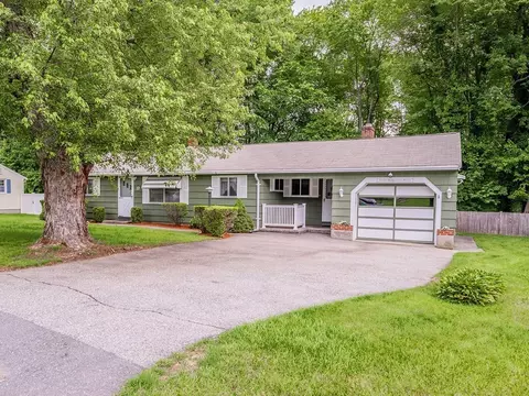 12 Ledgewood Dr, Burlington, MA 01803