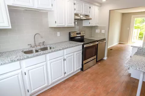 50 Warebrook #50, Ware, MA 01082 photo 8