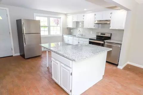 50 Warebrook #50, Ware, MA 01082 photo 3