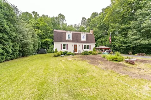 986 Russell Rd, Westfield, MA 01085