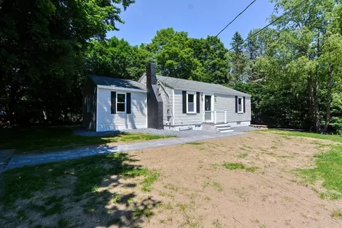 20 Woodland Rd, Leominster, MA 01453