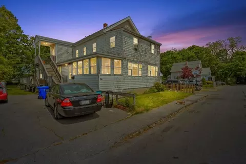 34 Garfield St, Taunton, MA 02780