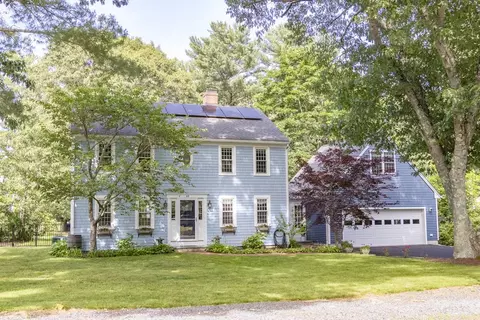 99 Bayridge Ln, Duxbury, MA 02332