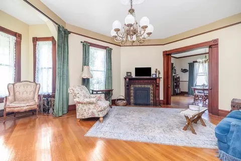 161 Florida St, Springfield, MA 01109 photo 7