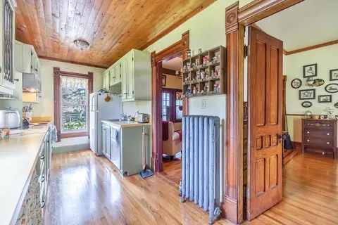 161 Florida St, Springfield, MA 01109 photo 14