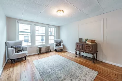28 Longview St, Springfield, MA 01108 photo 9