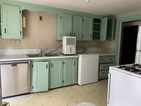 56 Warr Ave, Wareham, MA 02571 photo 4