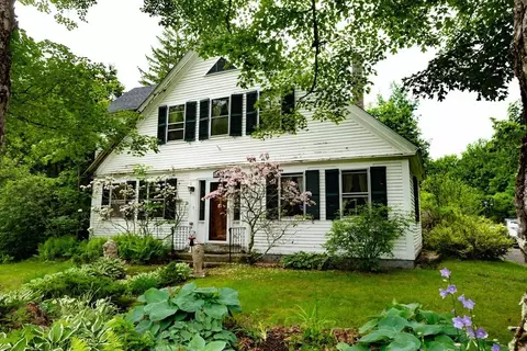 94 S Main St, Ashburnham, MA 01430