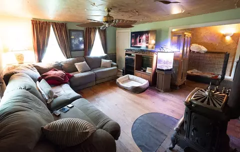 94 S Main St, Ashburnham, MA 01430 photo 6