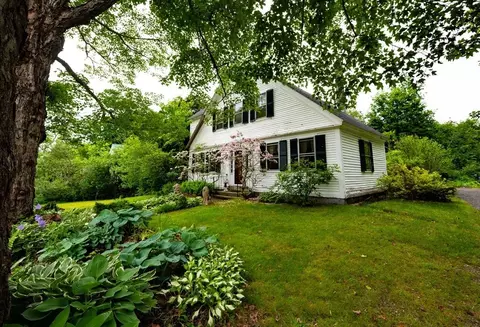 94 S Main St, Ashburnham, MA 01430 photo 2