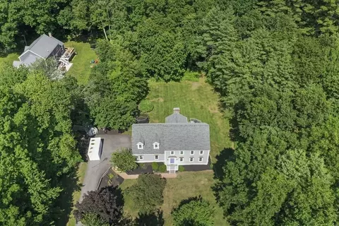 21 Hartford Rd, Westford, MA 01886