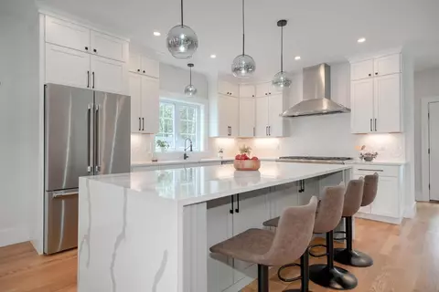 72 Sycamore St, Belmont, MA 02478