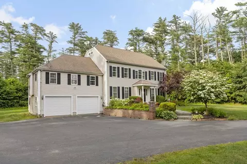 323 Carver Rd, Plymouth, MA 02360