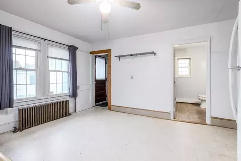 29 Charles St, Palmer, MA 01080 photo 9