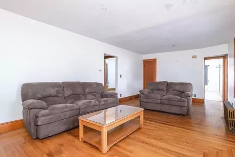 29 Charles St, Palmer, MA 01080 photo 4