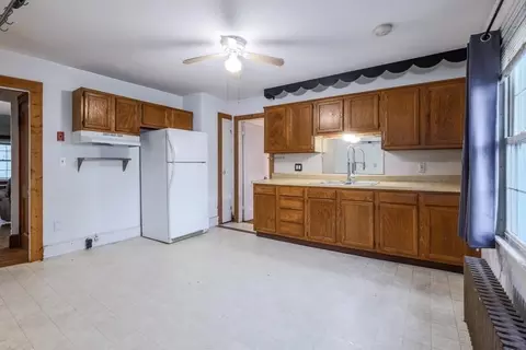 29 Charles St, Palmer, MA 01080 photo 8