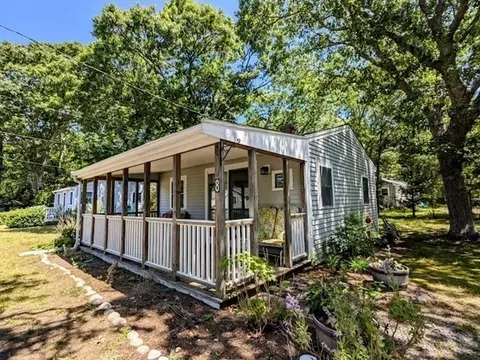 67 Canal Rd #8, Sagamore Beach, MA 02562