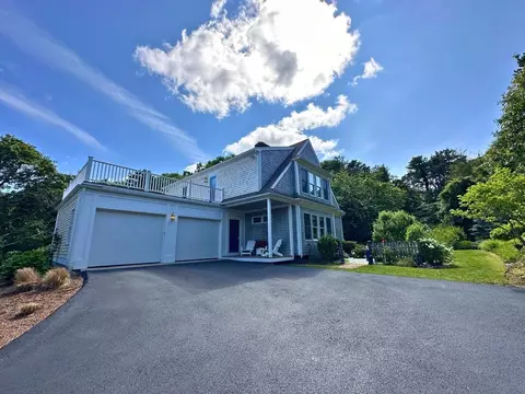 653 Airline Rd, Dennis, MA 02641