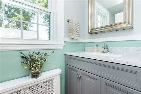 13 Balch St, Beverly, MA 01915 photo 27