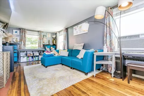 13 Balch St, Beverly, MA 01915 photo 7