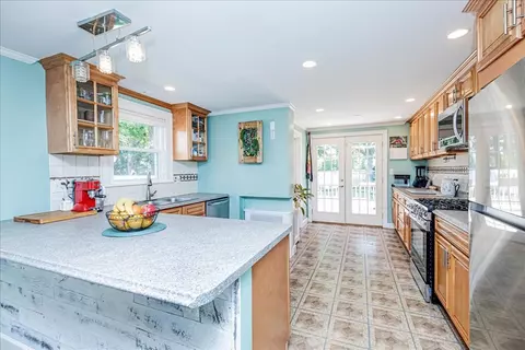 13 Balch St, Beverly, MA 01915 photo 14