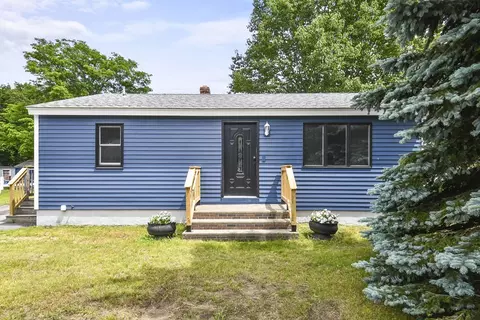 27 Ray Ave, Fitchburg, MA 01420