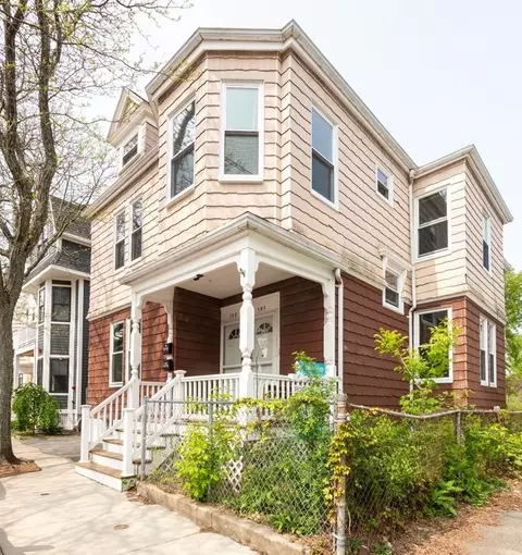 103 Cross St, Somerville, MA 02145