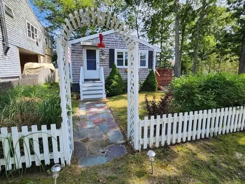 24 Mckinley St, Wareham, MA 02571 photo 12