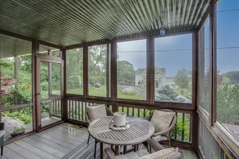 7 Brooks Rd, Gloucester, MA 01930 photo 8