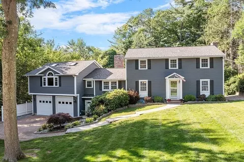 6 Candlewood Dr, Andover, MA 01810