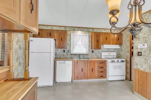 44 Contessa Dr, Springfield, MA 01119 photo 13