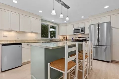 7 Robb Rd, Beverly, MA 01915 photo 5