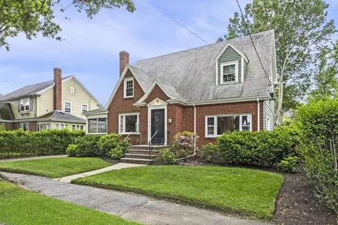 5 Auburndale Rd, Marblehead, MA 01945 photo 3