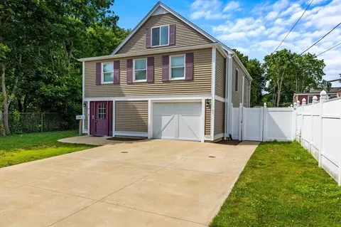 69 Spring St, Mansfield, MA 02048 photo 3