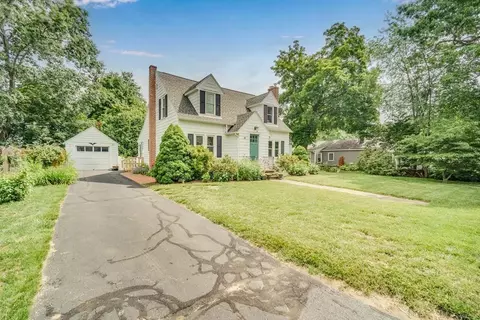12 Fallston St, Springfield, MA 01119 photo 3