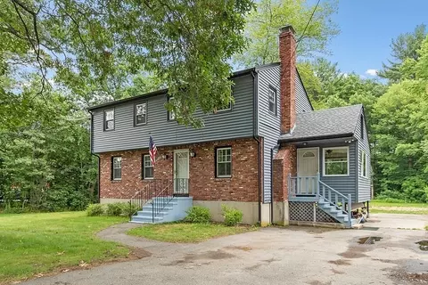31 Shawsheen St, Tewksbury, MA 01876