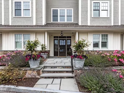 70 Simons Rd #C, Mashpee, MA 02649 photo 2