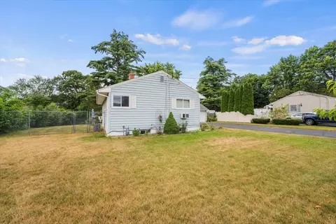 108 Jerilis Dr, Springfield, MA 01119 photo 36