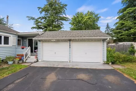 108 Jerilis Dr, Springfield, MA 01119 photo 3