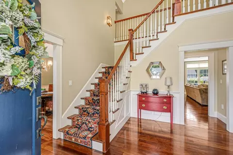 4 Applegate Rd, Medway, MA 02053 photo 5