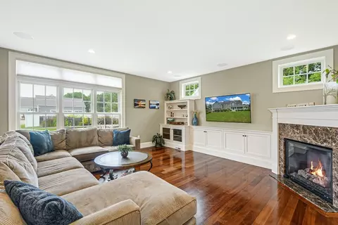 4 Applegate Rd, Medway, MA 02053 photo 9