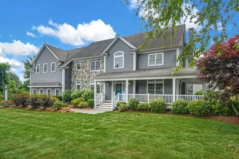 4 Applegate Rd, Medway, MA 02053 photo 2