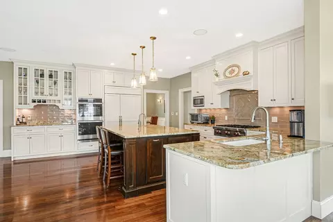 4 Applegate Rd, Medway, MA 02053 photo 13