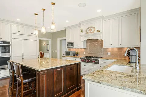 4 Applegate Rd, Medway, MA 02053 photo 14