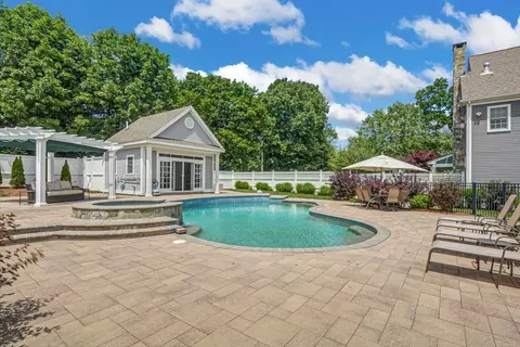 4 Applegate Rd, Medway, MA 02053 photo 38