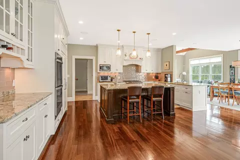 4 Applegate Rd, Medway, MA 02053 photo 12