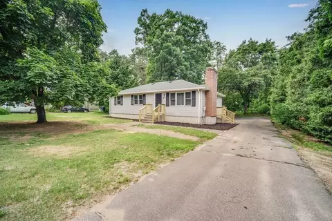 65 Phelps St, Easthampton, MA 01027 photo 18